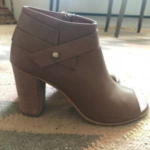 Steve Madden leather open toe booties